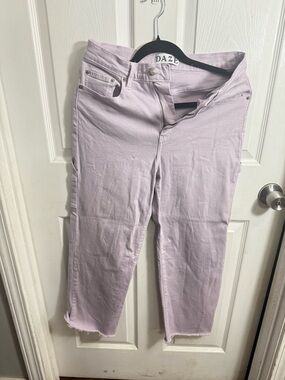 DAZE Lavender Cropped Straight Jeans for Women